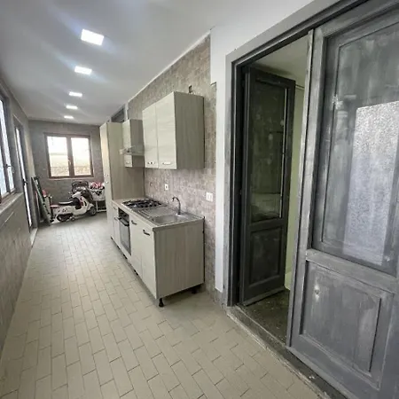 Valentino בית הארחה נאפולי